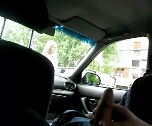 Esta ruiva asiática  ...