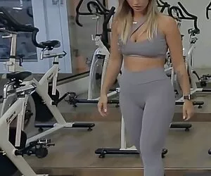 Essa garota submissa ...