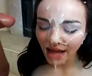 Claudia puxa seu jea ...