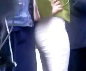 Garota de cabelo pre ...