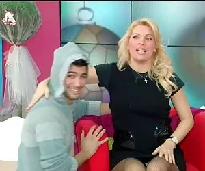 Garota emo de cabelo ...