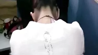 Esta loira é uma cab ...