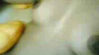 Ela é apenas uma gar ...