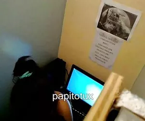 Garota branca com te ...