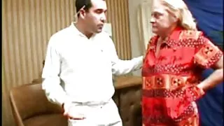 Peituda milf Tara Ho ...