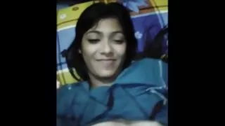 Loira corajosa com t ...