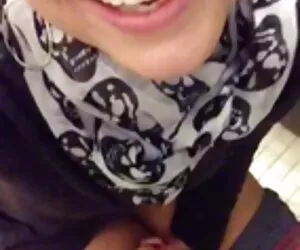 Admirável loira com  ...