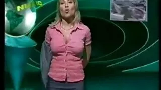 Esta beleza peituda  ...
