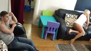 Essa loira gostosa d ...