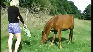 Loira de pornô selva ...
